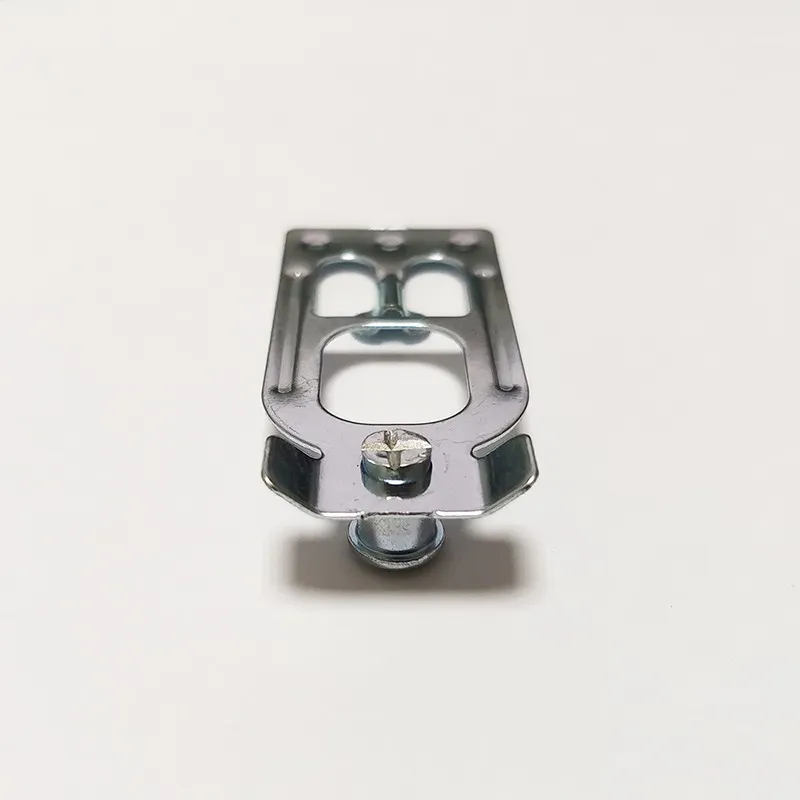 973